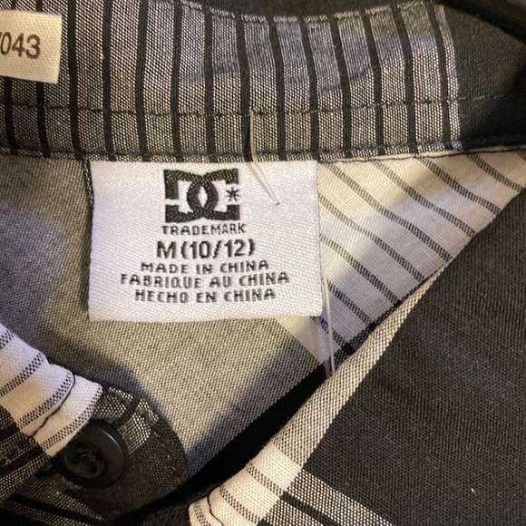 Boys button down shirt - Picture 2 of 3